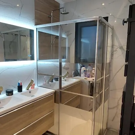 F5 Avec Jardin Et Terrasse
